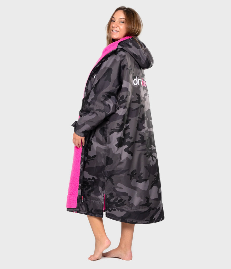 Dryrobe Advance Long Sleeve Changing Robe - Black Camo and Pink