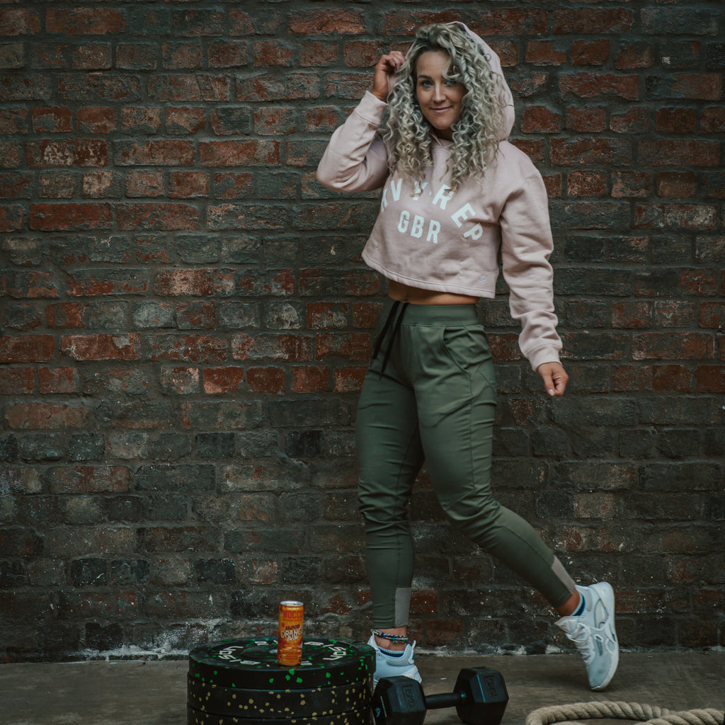 Heavy Rep Gear HVY REP GBR Crop Hoodie in Dusky Pink